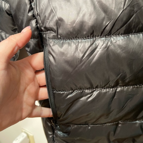 NBA Chicago Bulls puffer jacket. - Picture 4 of 5